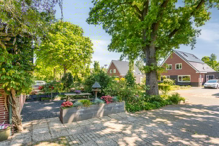 Foto 8 van Albert Hahnweg 222