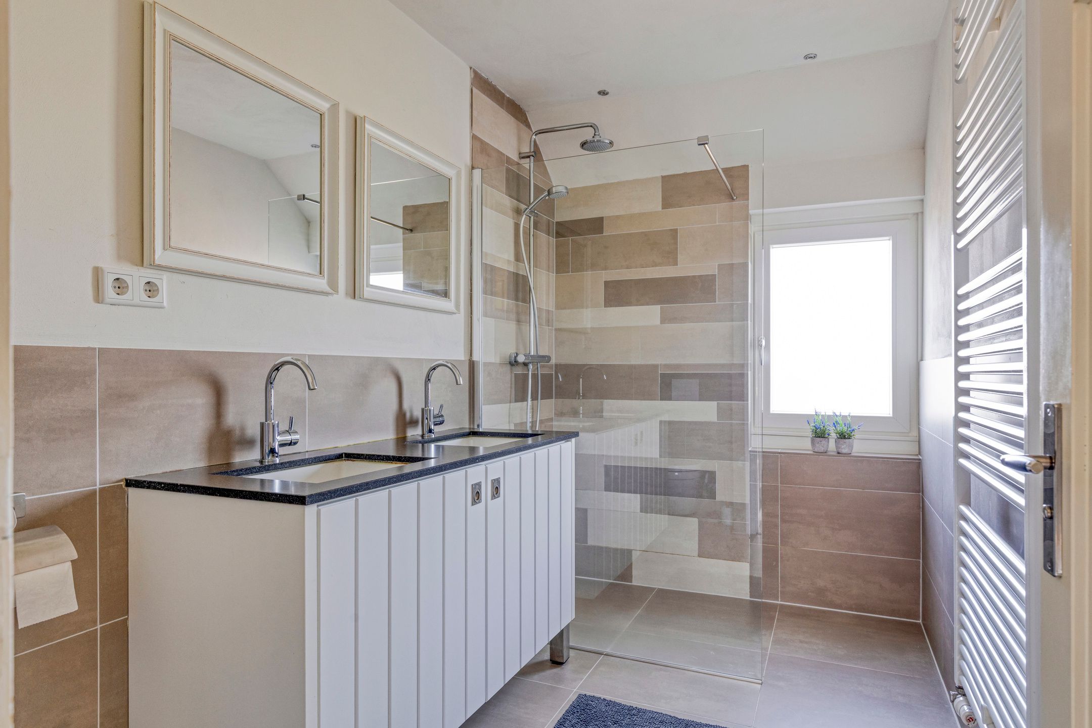 Photo 33 of Koninginnelaan 2