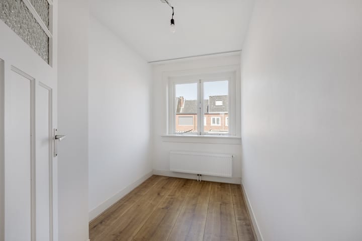 Foto 15 van Jan van den Bergstraat 26