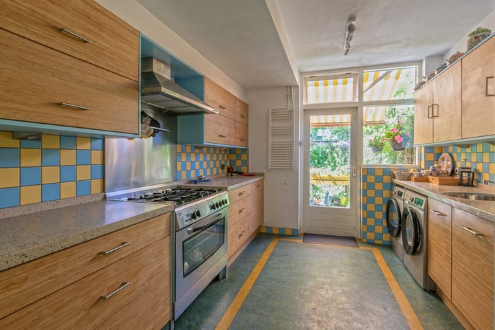 Photo 11 of Michiel de Ruyterstraat 38