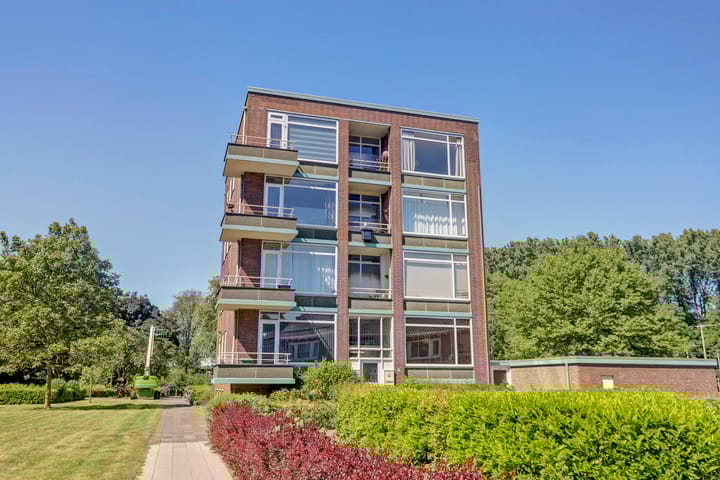 Foto 2 van Margrietstraat 2-4