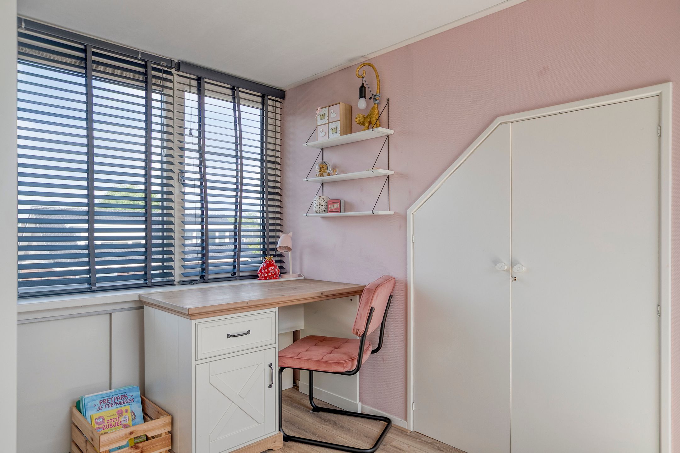 Foto 24 van Westeinde 20