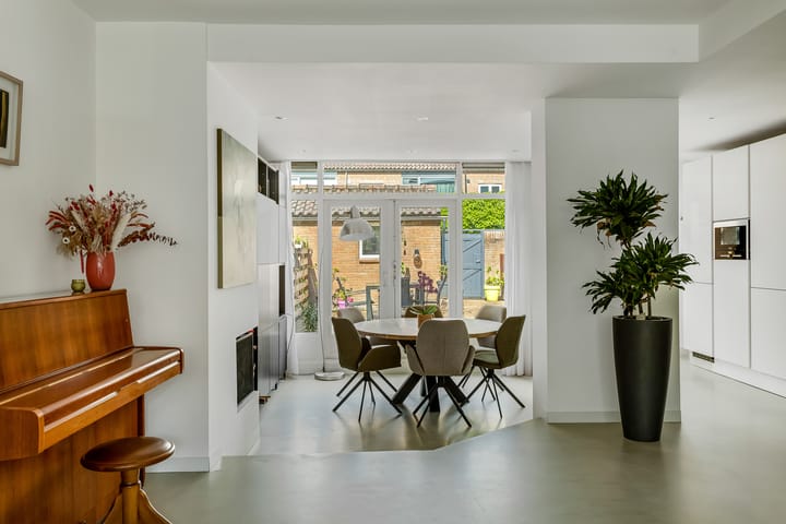 Photo 10 of Andreasstraat 8