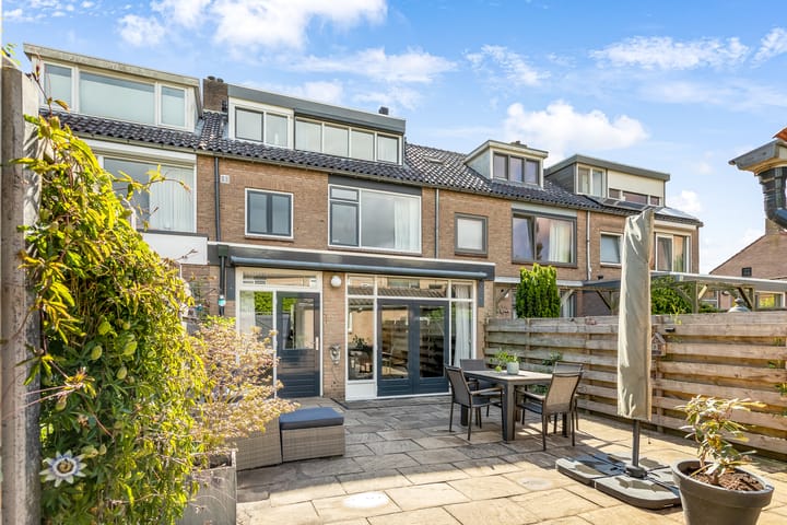 Photo 16 of Andreasstraat 8