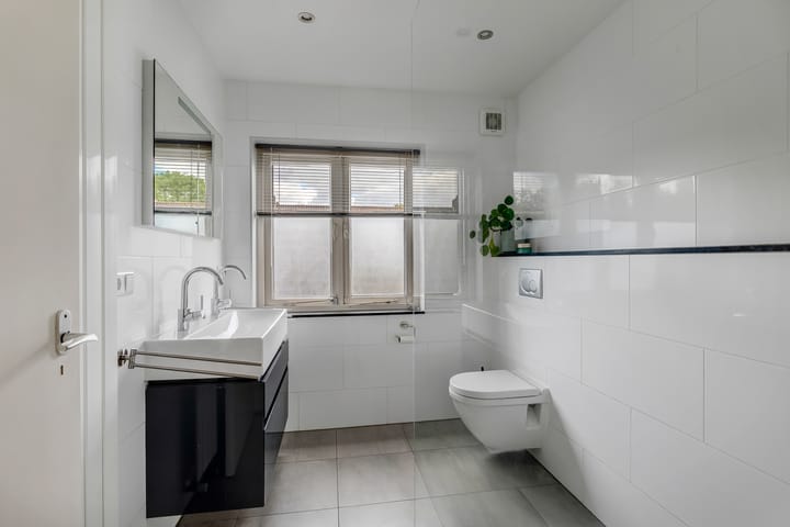 Photo 24 of Andreasstraat 8