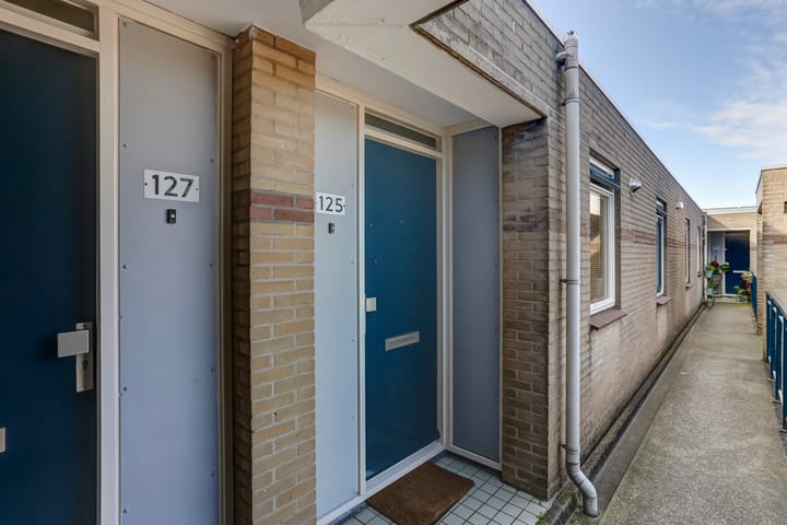 Foto 4 van Stauntonstraat 127