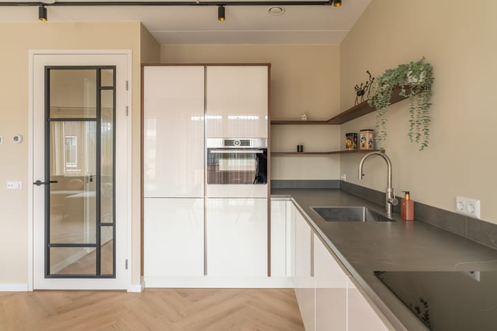 Foto 8 van E.E. van der Laanstraat 40