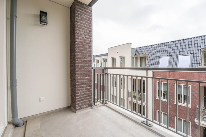 Foto 20 van E.E. van der Laanstraat 40