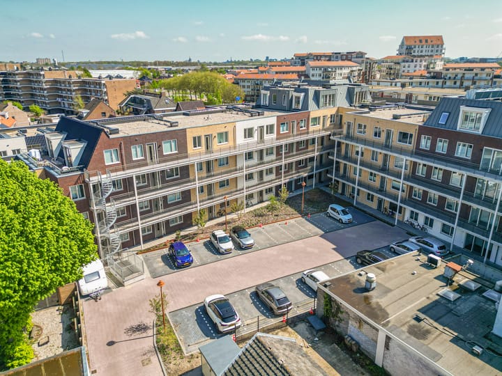 Foto 22 van E.E. van der Laanstraat 40