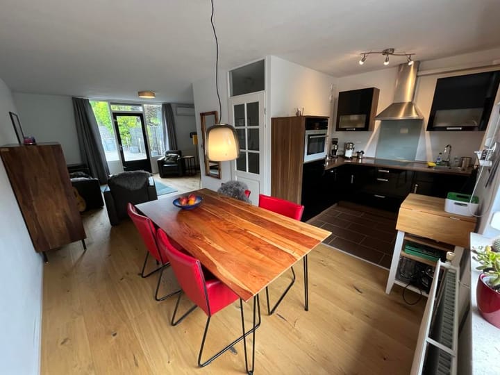 Foto 14 van Bloemendalstraat 51