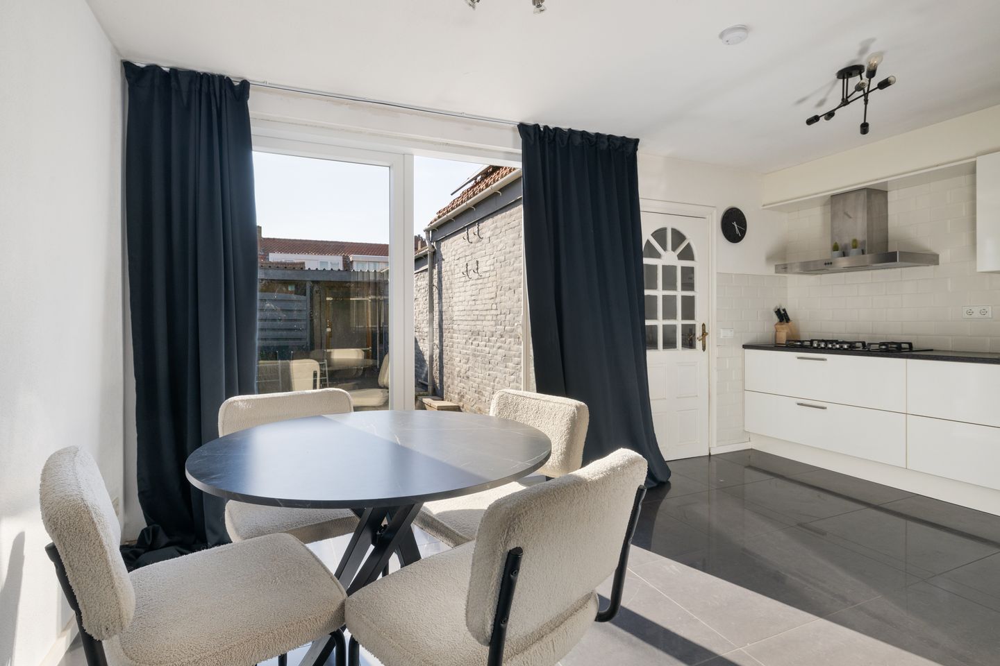 Foto 10 van St. Crispijnstraat 54