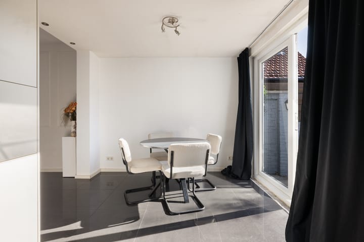 Foto 11 van St. Crispijnstraat 54