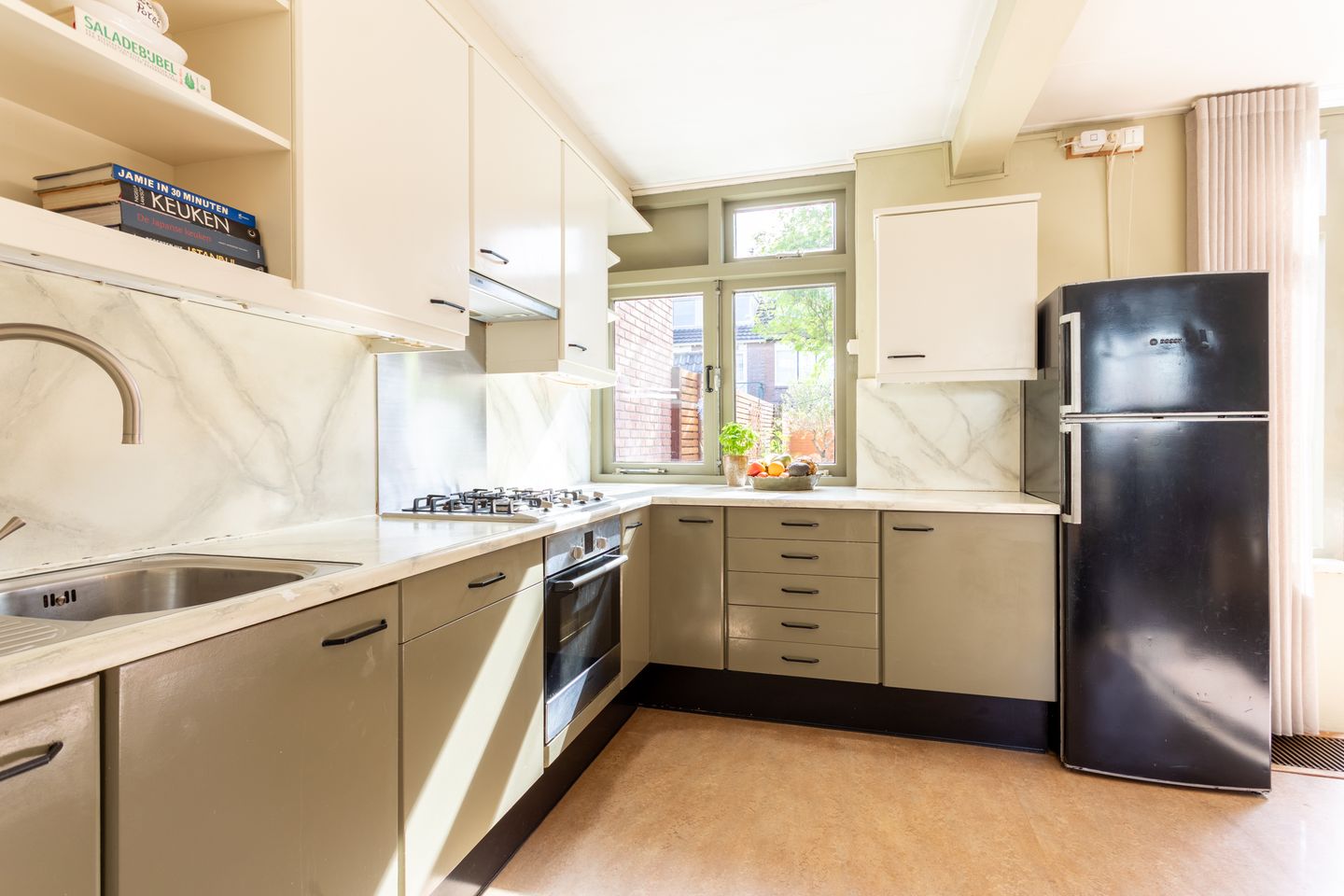 Foto 10 van Lijsterbeslaan 10