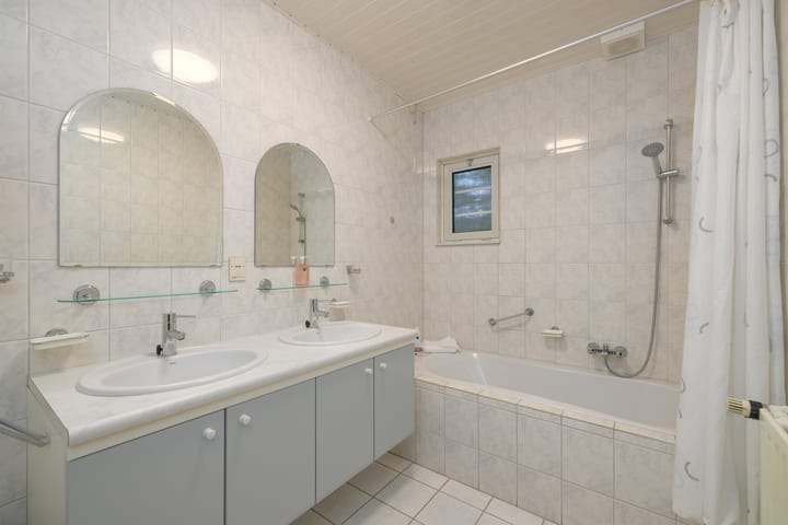 Foto 28 van Rondeweg 4