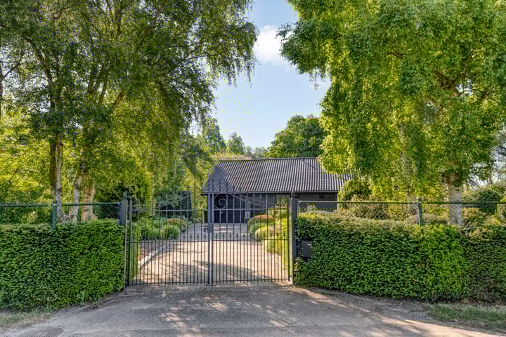 Foto 9 van Middelweg 3-A