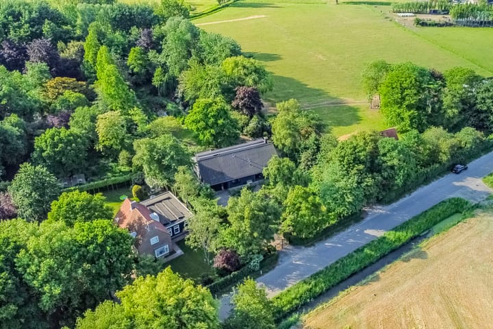 Foto 11 van Middelweg 3-A