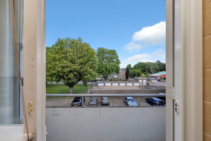 Foto 25 van Veldmaarschalk Montgomerylaan 424