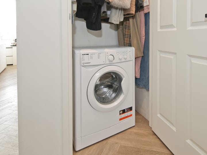 Photo 33 of Arendstraat 11