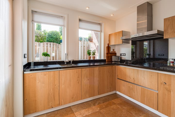 Foto 13 van De Bazelstraat 28