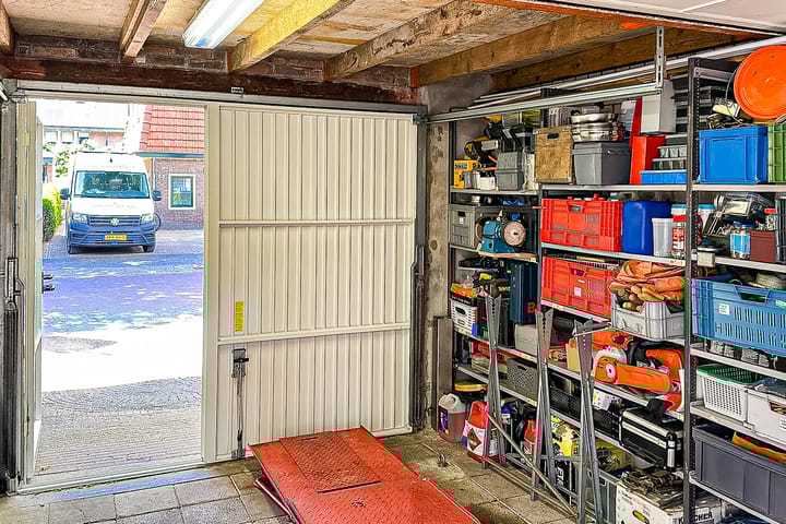 Foto 44 van De Bazelstraat 28