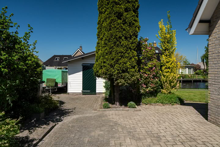 Photo 11 of Meerkoet 22