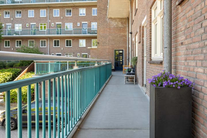 Photo 24 of Jan Nieuwenhuyzenstraat 40