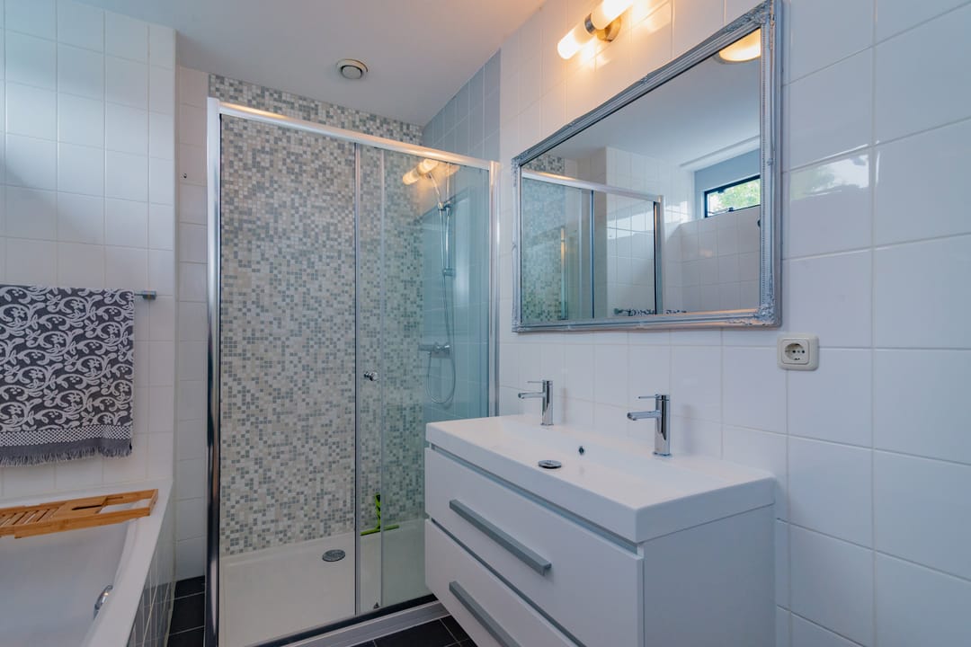 Photo 13 of Professor Pigracht 28