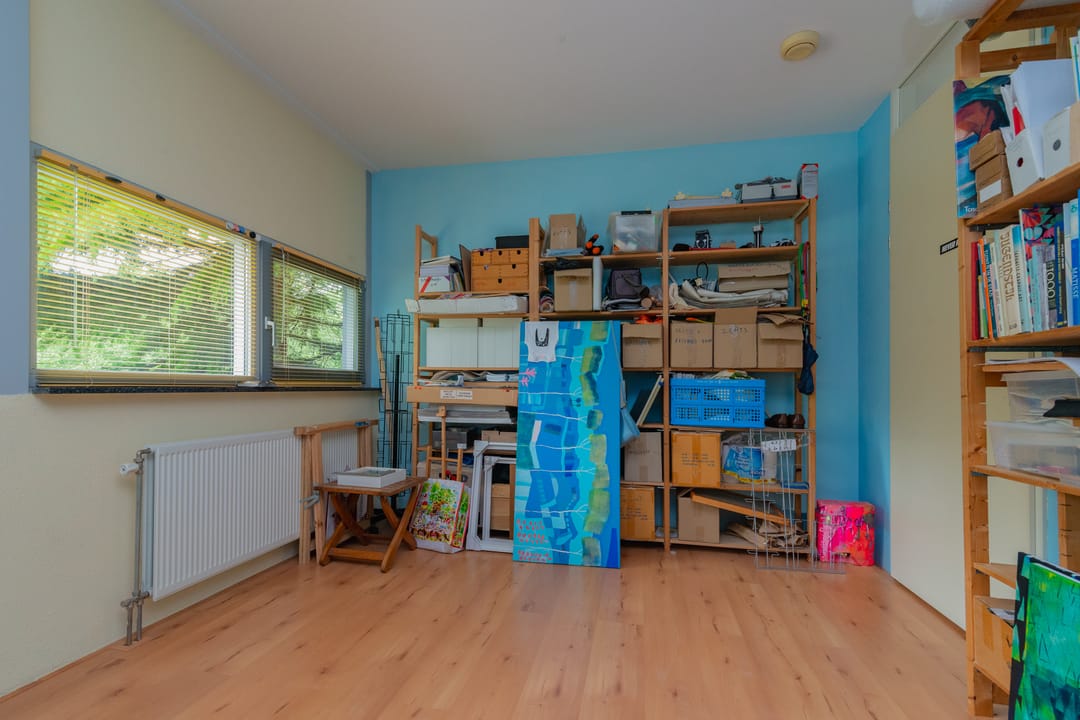 Photo 16 of Professor Pigracht 28