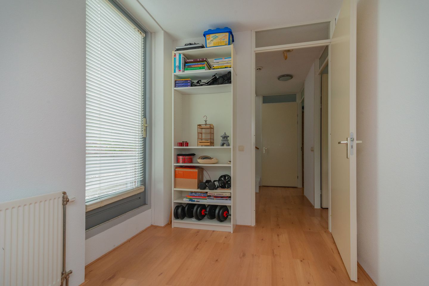 Photo 20 of Professor Pigracht 28