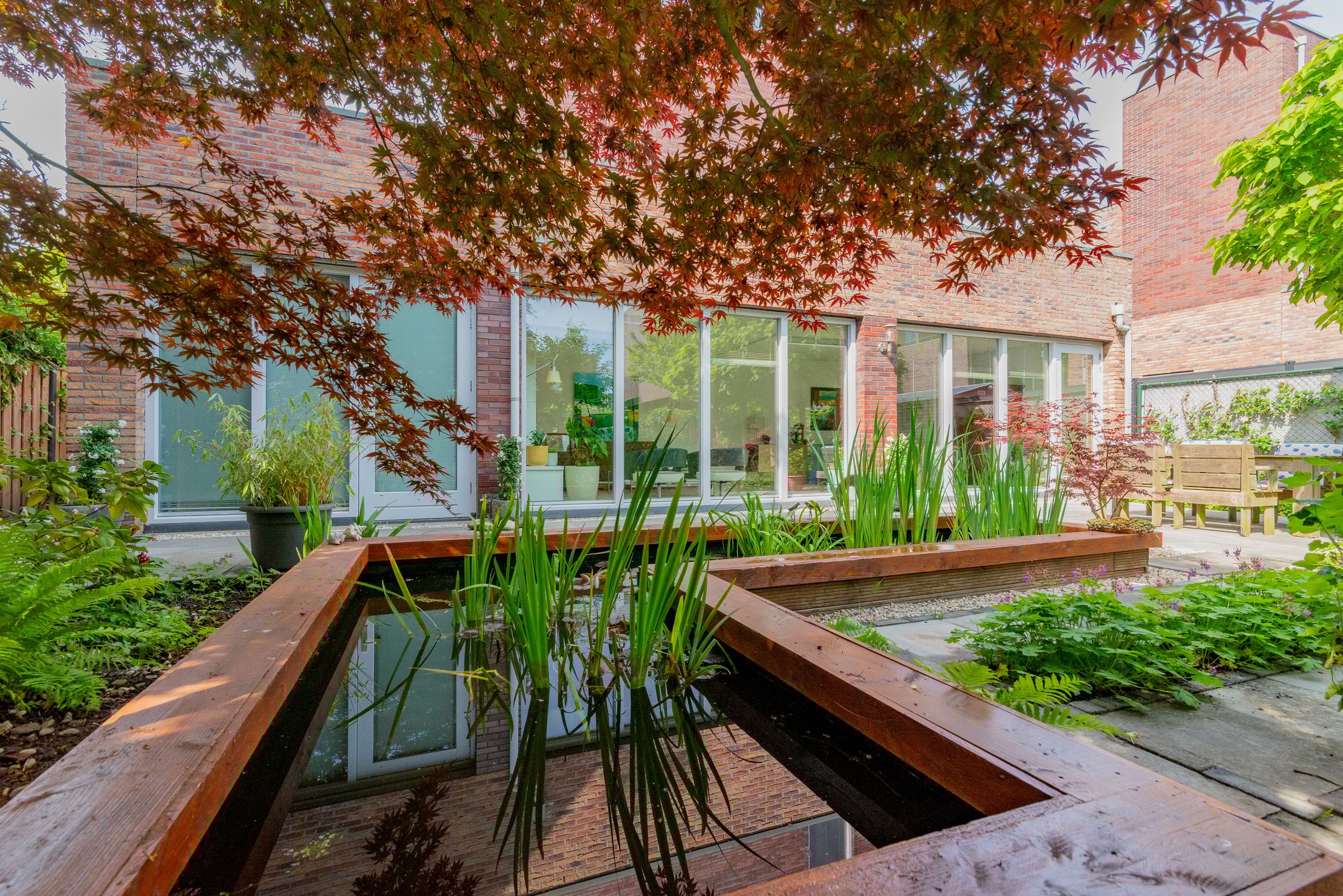 Photo 36 of Professor Pigracht 28