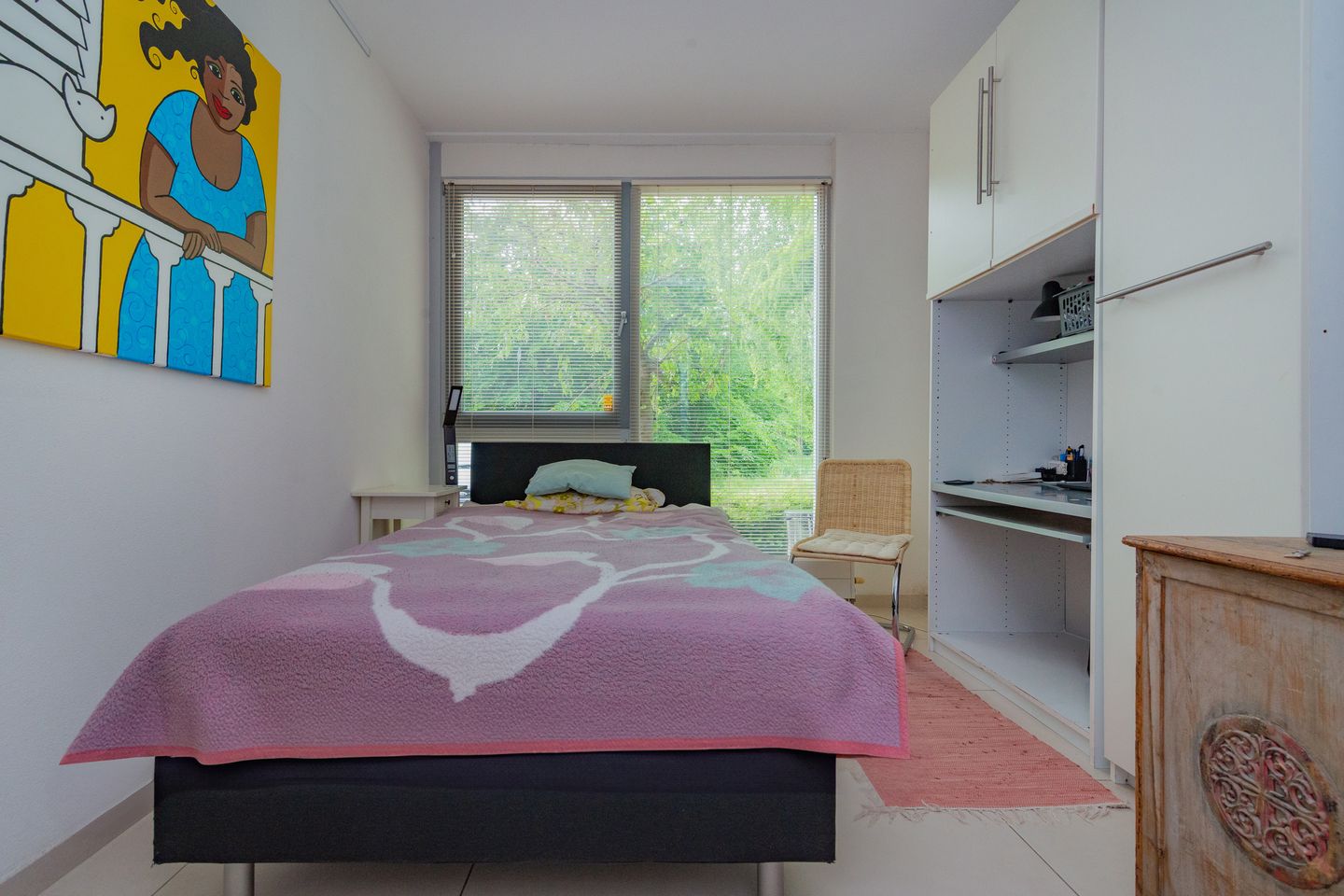 Photo 29 of Professor Pigracht 28