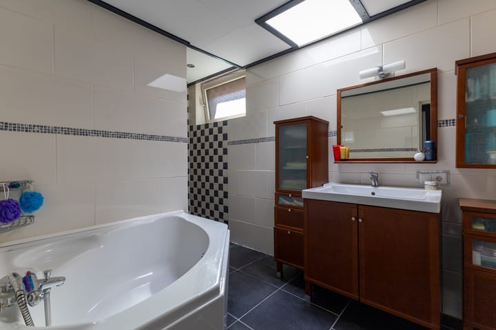 Photo 12 of Hoofdstraat 75