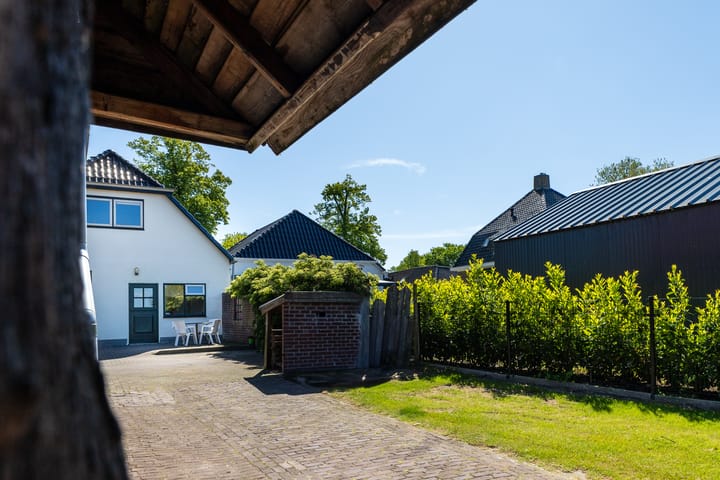 Photo 22 of Hoofdstraat 75