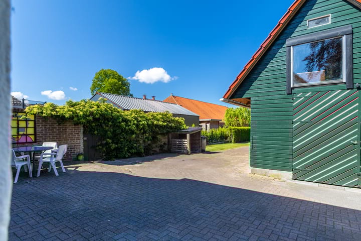 Photo 23 of Hoofdstraat 75