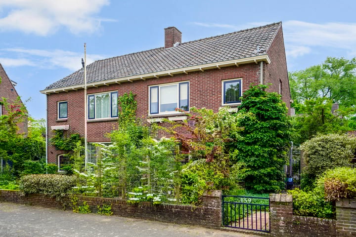 Foto 42 van Frederik Hendriklaan 139