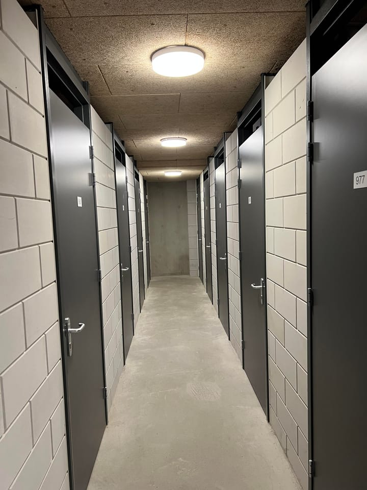 Foto 39 van Picassolaan 979