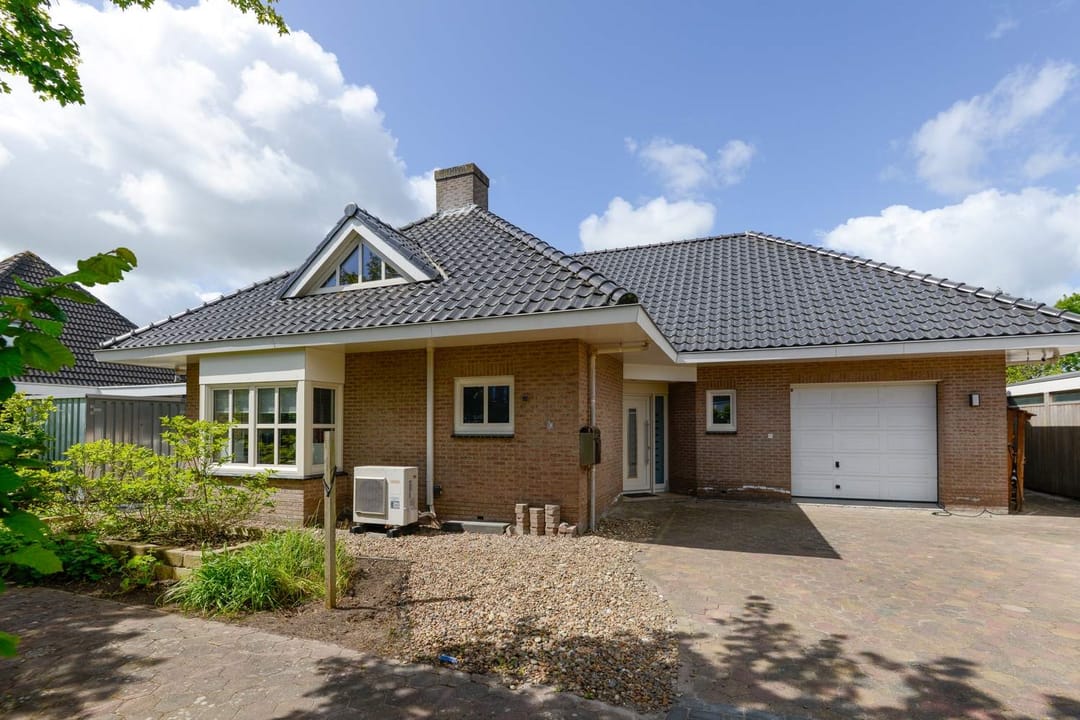 Photo 1 of Broekfinne 155