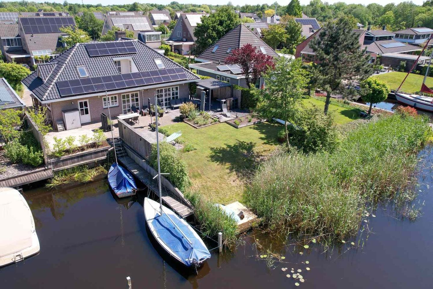 Photo 4 of Broekfinne 155