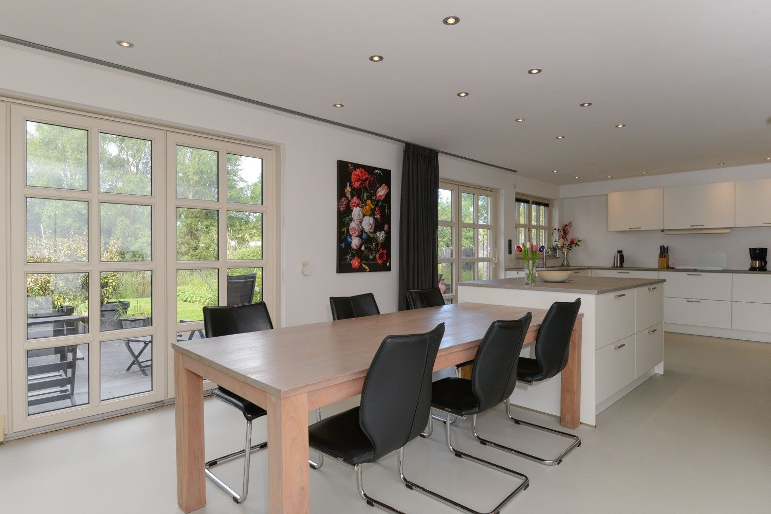 Photo 12 of Broekfinne 155