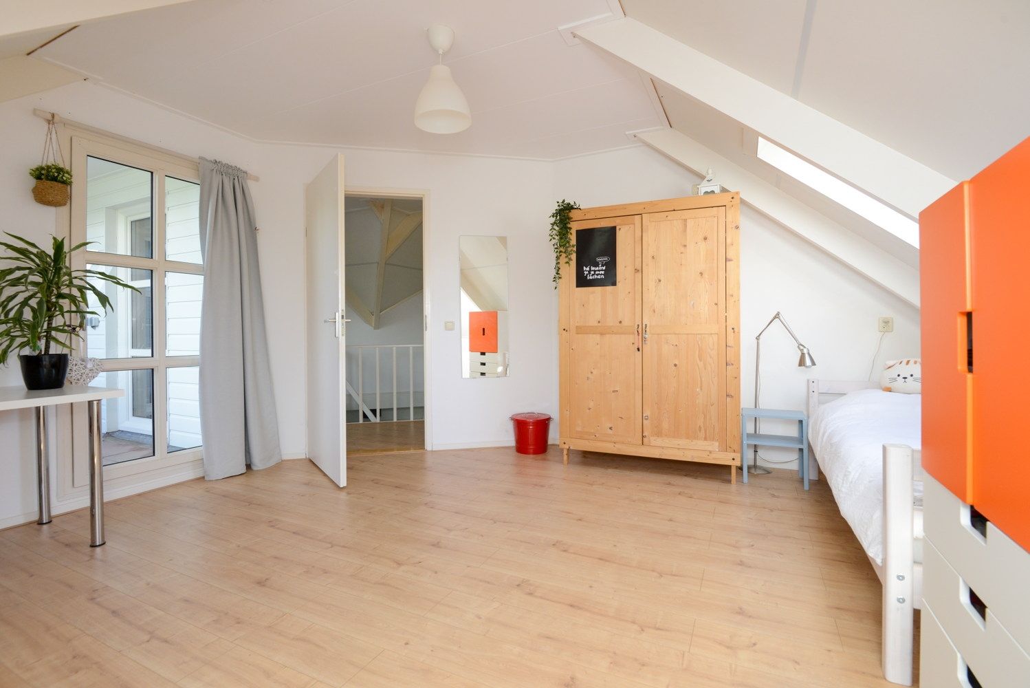 Photo 27 of Broekfinne 155