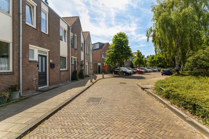 Foto 2 van Claude Debussystraat 47