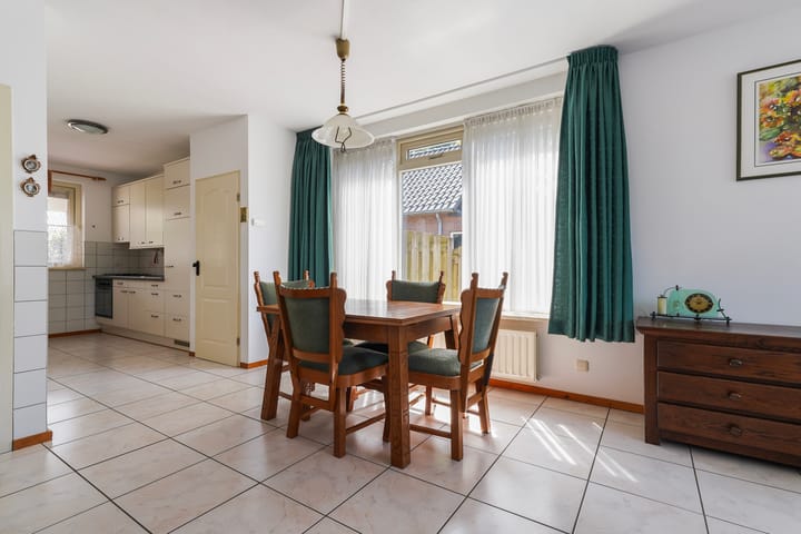 Foto 15 van Mgr.Hermuslaan 99-A