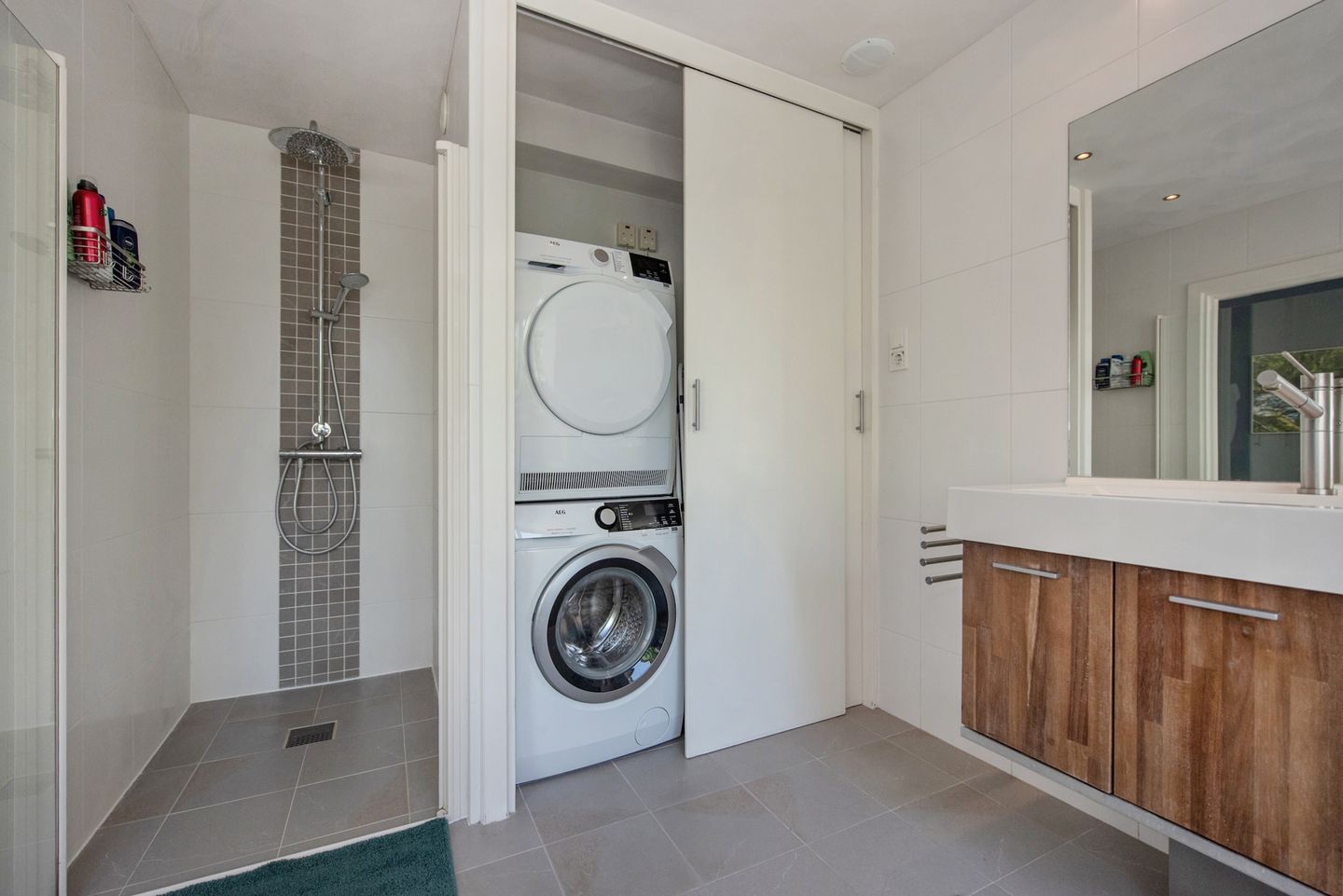 Photo 20 of Roland Holstlaan 997