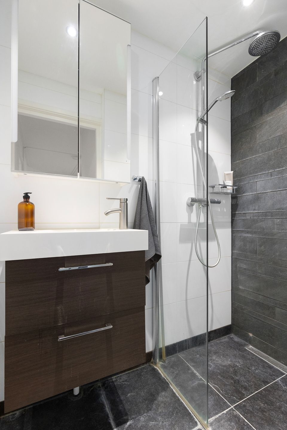 Foto 19 van Bedumerstraat 118