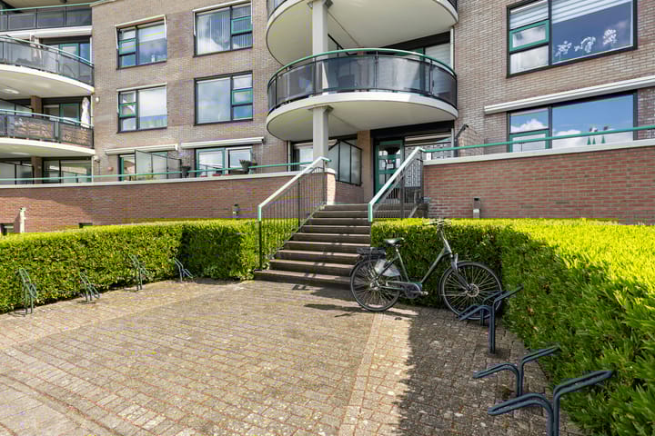 Foto 10 van Rooswinkelstate 124