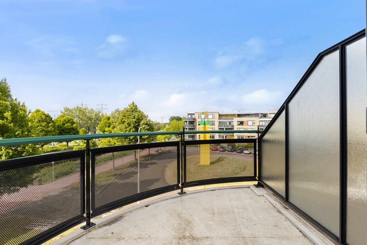 Foto 30 van Rooswinkelstate 124