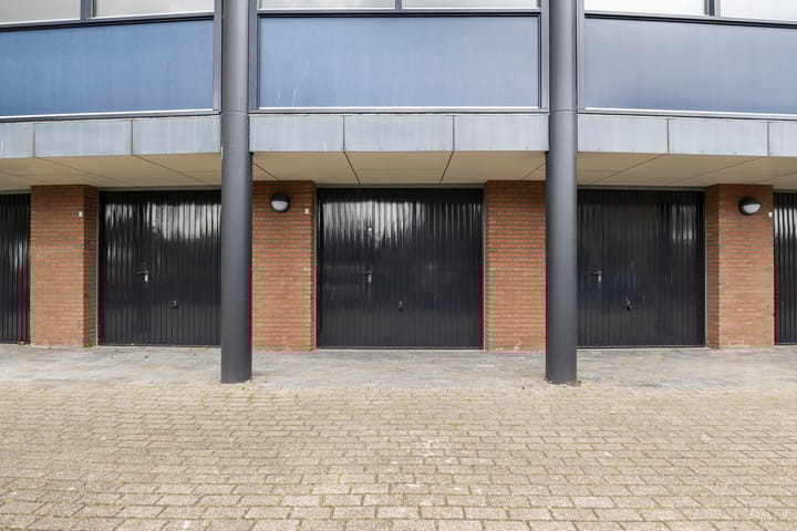 Foto 38 van Rooswinkelstate 124