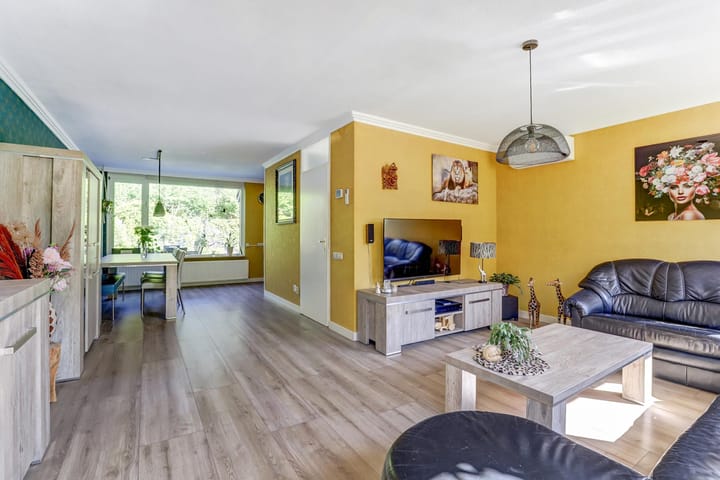 Foto 5 van L.T.M.-weg 104