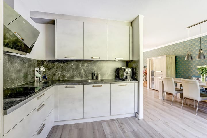 Foto 13 van L.T.M.-weg 104