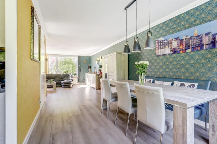 Foto 15 van L.T.M.-weg 104